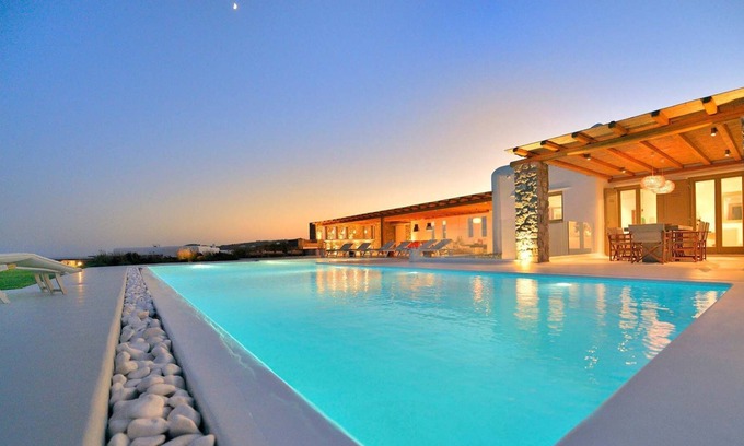 Houlakia Villa | R 1412 Villa Moses With BBQ, Gym area & Outdoor heated jacuzzi.