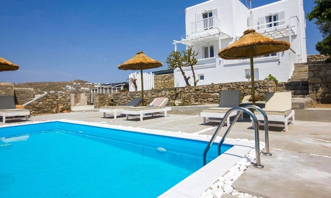 Houlakia Villa | R 805 Villa Private Infinity Pool with Wood Fire BBQ Area, Pool House with Bar ,In House Laundry Fa