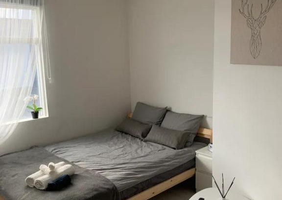 Grindavik House | R&J Guesthouse Ro0m