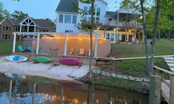 Chapin House | R&R Lake House