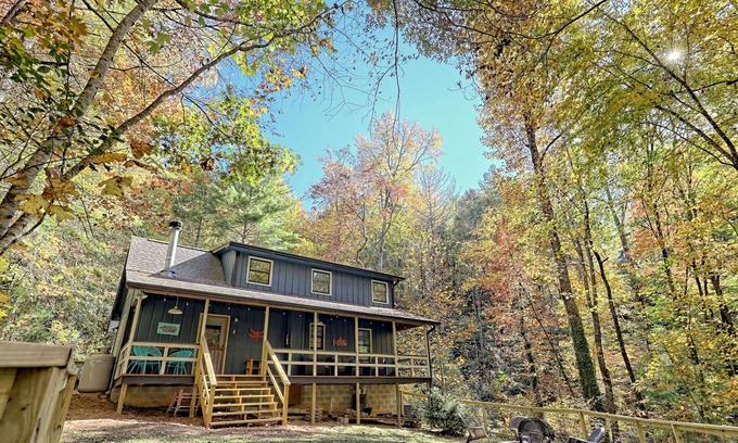 Rabun Gap Cabin | Rabun Gap Reverie, Dog-friendly & fence-Near Clayton & Black Rock Mountain Park