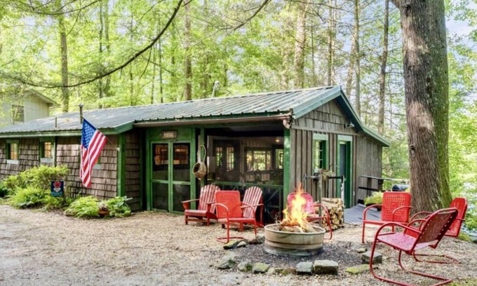 Clayton Cottage | Rabun Rest Cottage near beautiful Lake Burton