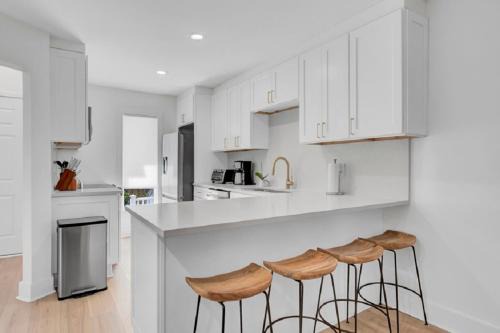 Twin Oaks House | Racquet Club 22 by Wild Dunes, with Amenities