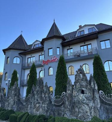 Roztoky Hotel | Raffaello