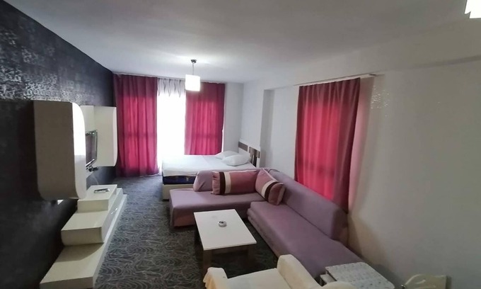 Buyukcekmece Apartment | Rainbow Suite