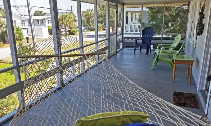 Litchfield by the Sea House | Raised Beach House, Easy Walk to Beach, 2 Screen Porches, Hammock, Dog Friendly