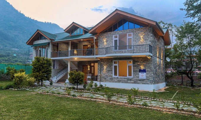 Mohal Cottage | Raison Meadows