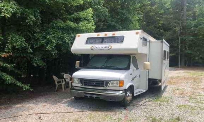 Raleigh House | Raleigh RV ~ Small House Experience!