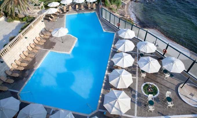 Moschato-Tavros Hotel | Ramada by Wyndham Attica Riviera