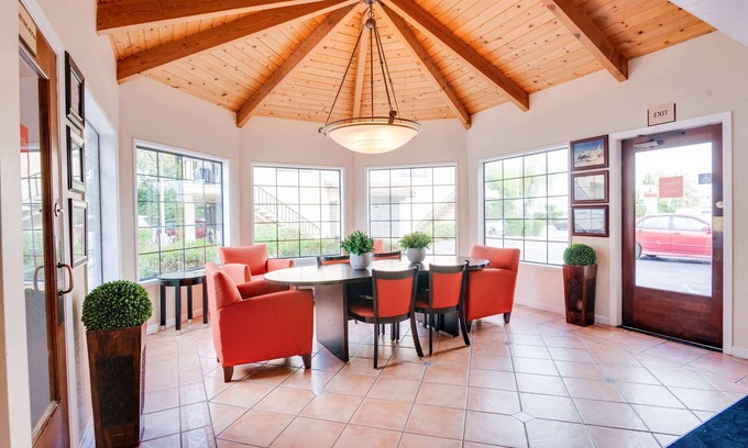 North Whisman Hotel | Ramada by Wyndham Mountain View