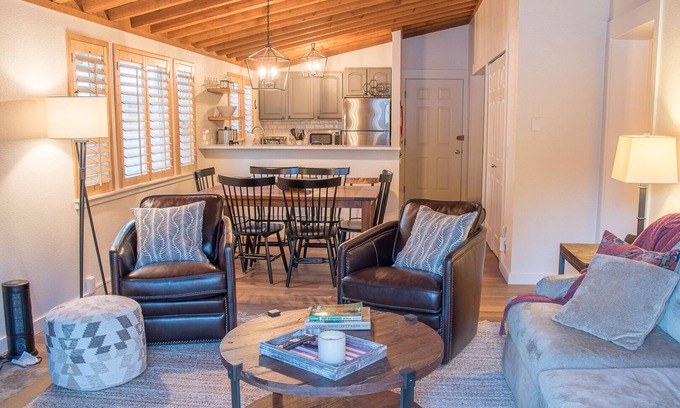 Sun Valley Condo | Ranch Condo 3538 - Newly Renovated in Elkhorn Pet Friendly