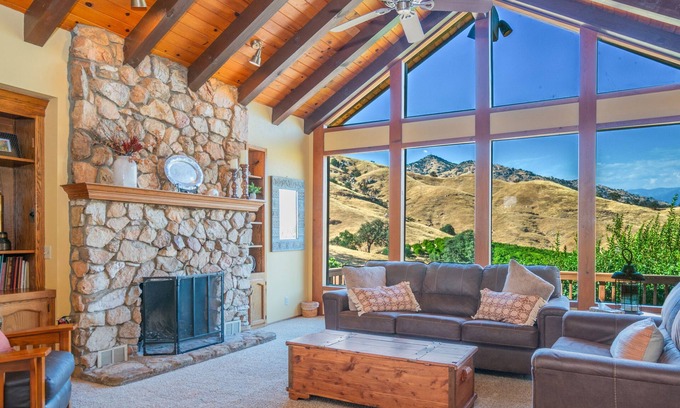 Springville Other | Ranch Getaway in the foothills of the Sierras