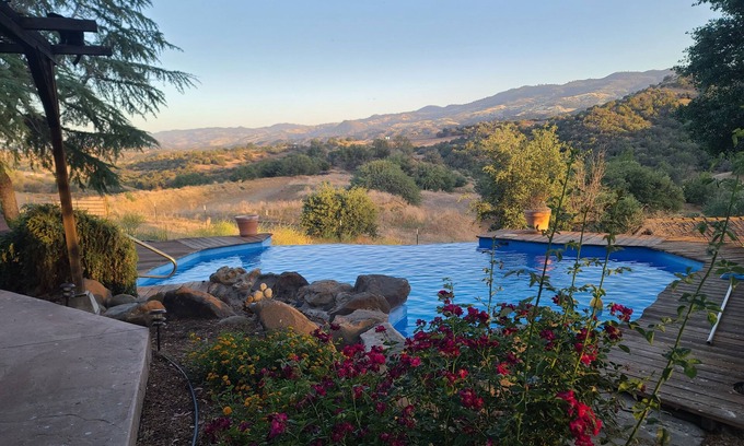 Coalinga House | Ranch House with Mountain View