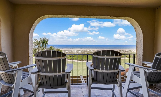Fernandina Beach Condo | RARE Direct Oceanfront Condo with TWO private balconies within OMNI resort