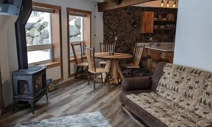 Douglas County House | Rare octagon home on 6 acres.