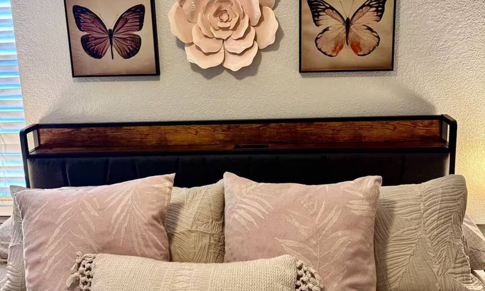 El Paso Villa | Rare to find a Desert Jewel, West Side, 3 Bedrooms