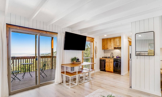 Boise Apartment | Recently renovated studio with window AC, deck & ski-In/ski-out access