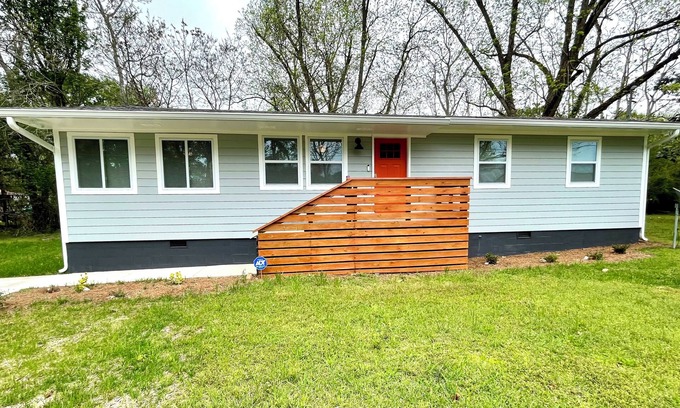 Pine Mountain House | Recently Renovated Near Callaway Gardens