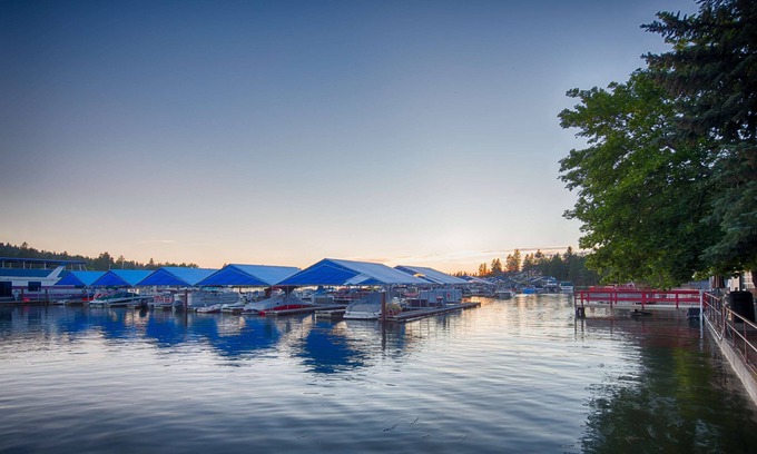 Post Falls Hotel | Red Lion Hotel Templin's on the River