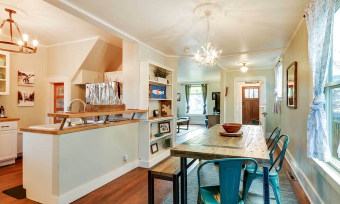 Red Lodge House | Red Lodge Home on Broadway - 15 Min to Ski Resort!