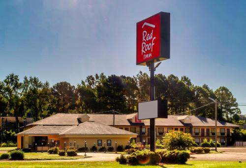 Columbus Hotel | Red Roof Inn Columbus, MS