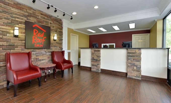 Dalton Hotel | Red Roof Inn Dalton