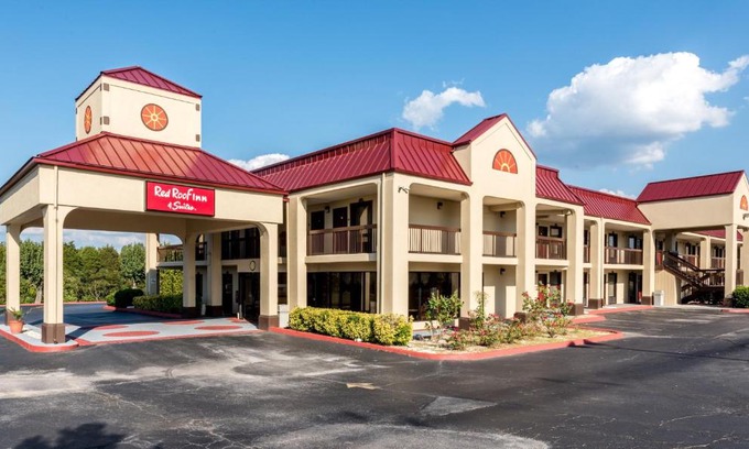 Clinton Hotel | Red Roof Inn & Suites Clinton, TN