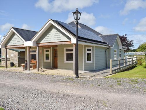 Ryde House | Red Squirrel Lodge - Ukc677