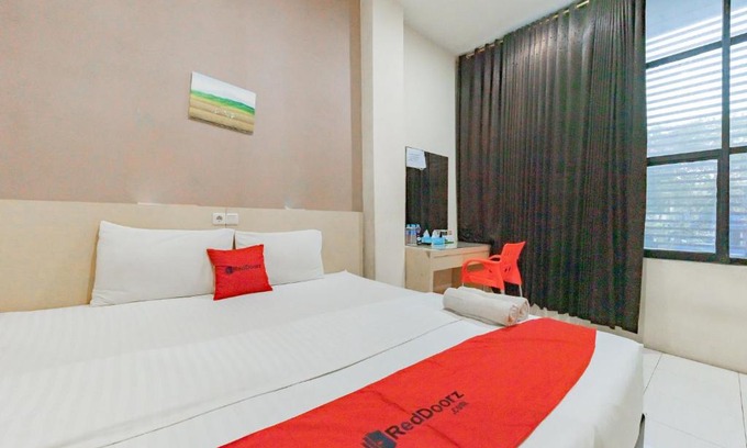 Banjarmasin House | RedDoorz near Pasar Tarapung Siring Banjarmasin