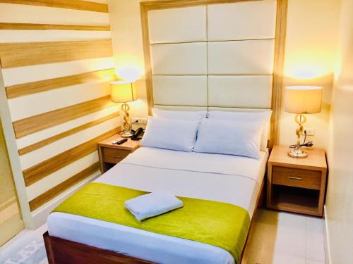 Kidapawan Hotel | RedDoorz Plus @ ABC Landmark Hotel