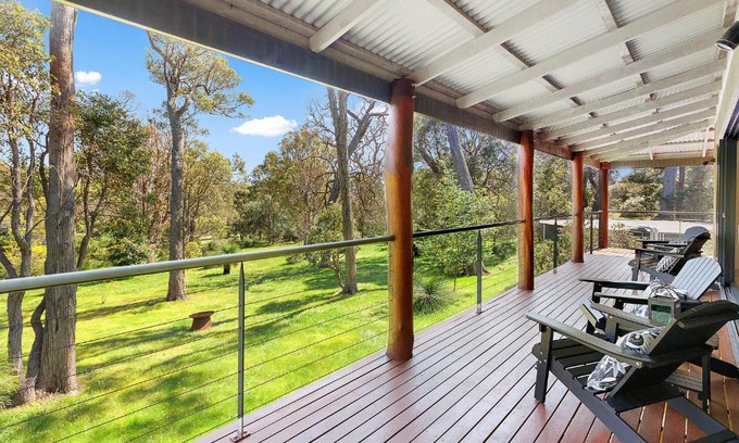 Quindalup House | Redgum Treehouse - Outstanding luxury in the heart of wine country and minutes from the beaches