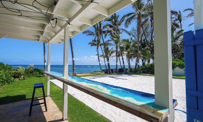 Mokuleia House | REDUCED RATES! Sept/Oct - Private Beachfront Oasis on the North Shore of Oahu