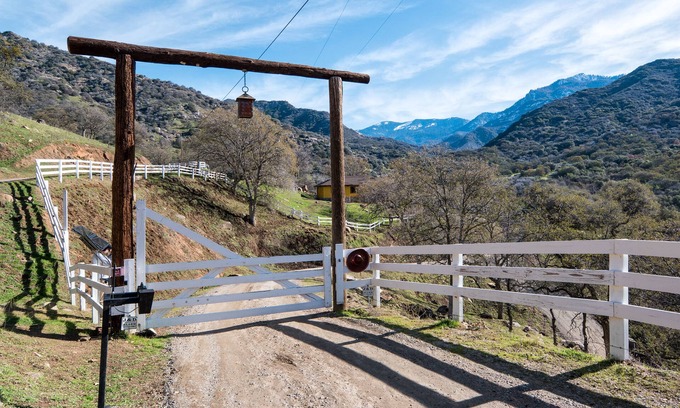 Three Rivers Other | Redwood Ranch - private 270 acre wedding venue near Sequoia National Park