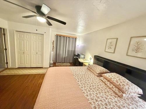 Scotts Valley House | Redwood View Suite 326SQFT Private Entrance and Bath