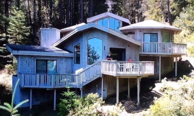 Timber Cove House | Redwoods. Ocean. Escape.