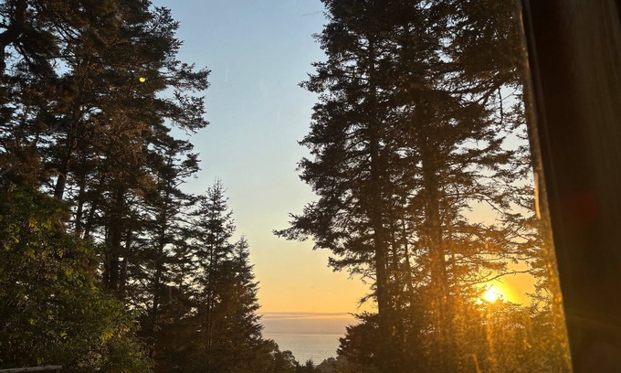 Elk Cabin | Redwoods Oceanview Retreat