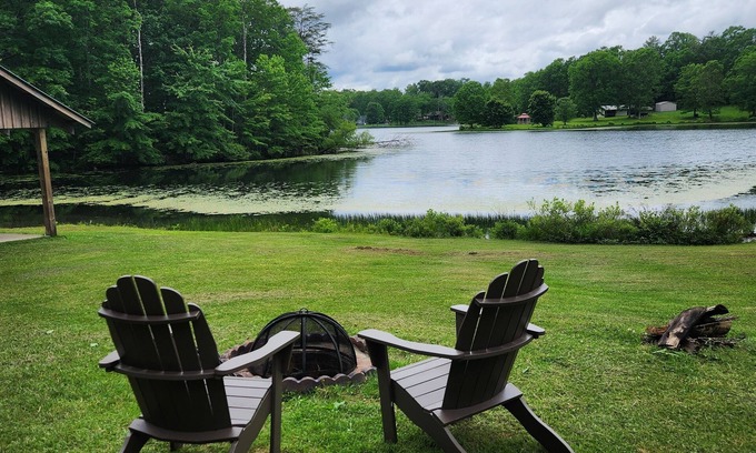 Coalmont Cabin | Reel Simple LAKEFRONT Cabin Close to Hiking Trails, The Caverns and OHV Park!