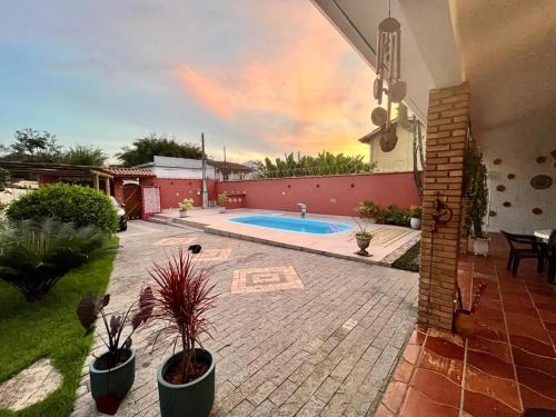 Silop House | Refúgio ao lado do mar com piscina e muito charme