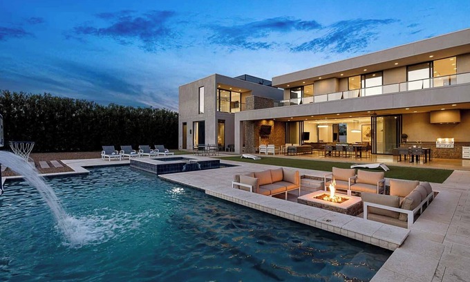 Central Scottsdale House | Refined Play, Relaxed Luxury—Your Scottsdale Escape with Every Amenity