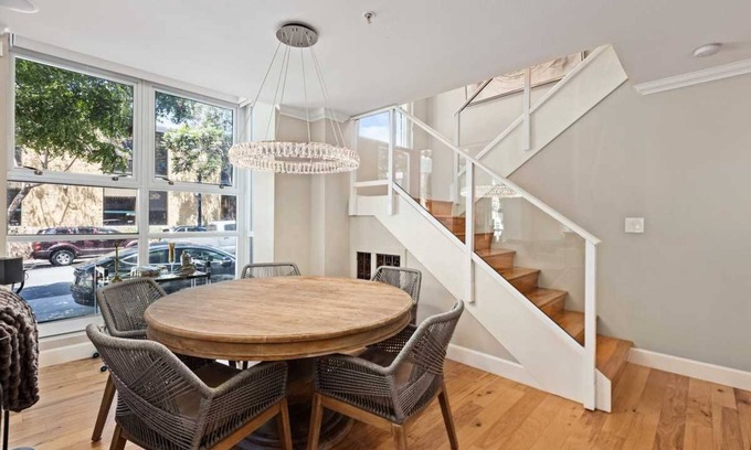 Downtown San Diego Condo | Refined Townhouse in Little Italy