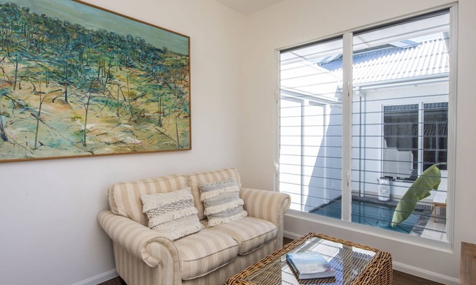 Picnic Bay Villa | Reflections Turquoise Villa 4