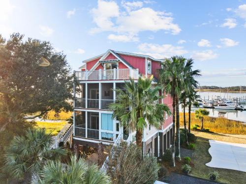 Folly Beach Bed & Breakfast | Regatta Inn - Adults Only