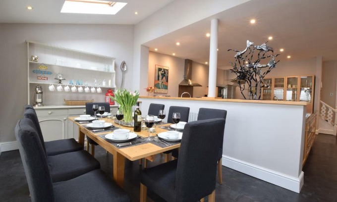 Aldeburgh Apartment | Regatta Lookout