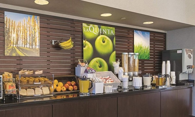 Guasti Hotel | Relax and Unwind! 4 Comfortable Units! Close to Whispering Lakes Golf Course!