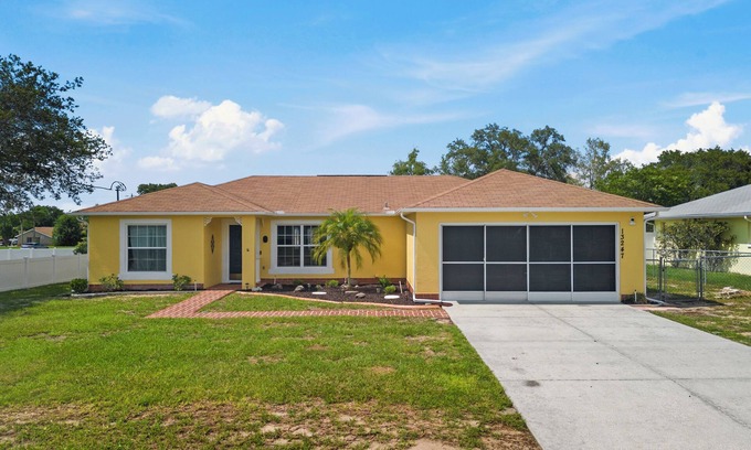 Spring Hill House | Relax and Unwind in our Beautiful, Spacious Home with Heated Salt Water Pool