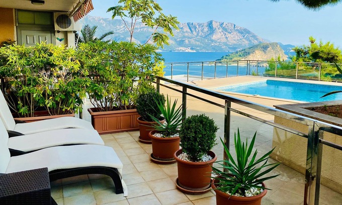 Rozino Apartment | Relax Apt is the absolute best view and Location with pool in Budva