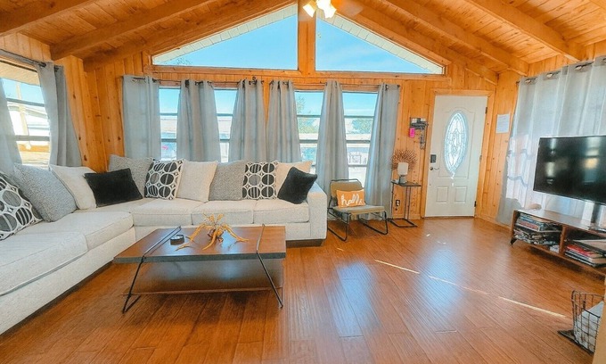 Vacation Village House | Relax at Hook's Cabin A-frame @Lake Louisa gated community with Pool near Disney