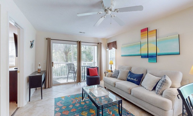 Longs Condo | Relax in style at Longs Cozy Haven: your comfortable, accessible retreat