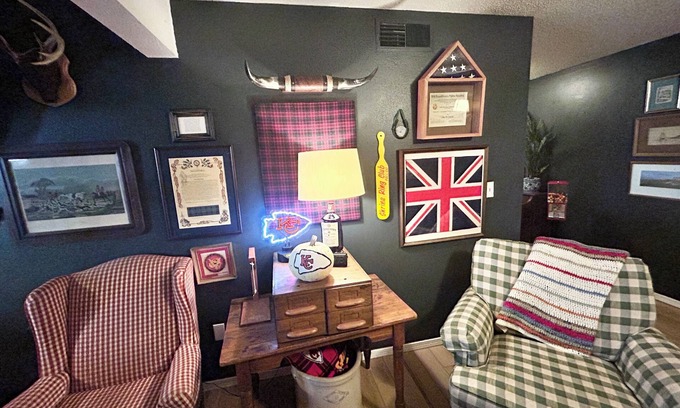 Springfield Apartment | Relax & Unwind at "The Hangout": Private Basement Apartment in South Springfield