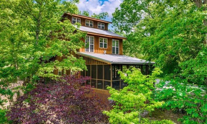 Mentone Cottage | Relax With A Panoramic View Of All Nature Has To Offer.